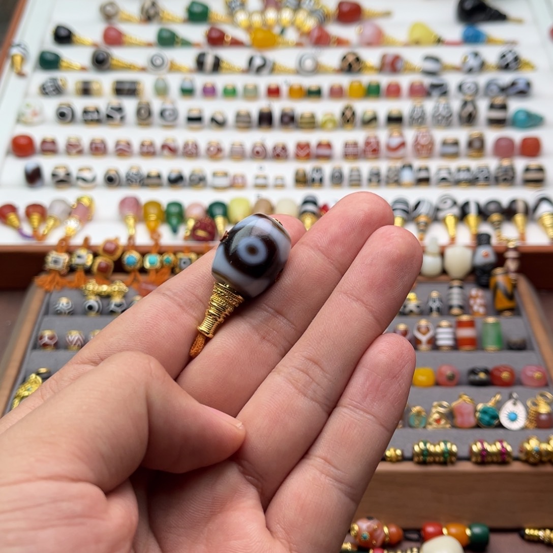 M***子玛瑙/玉髓未镶嵌单珠