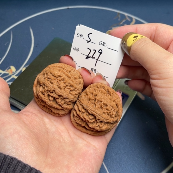 文玩核桃把件粗筋43