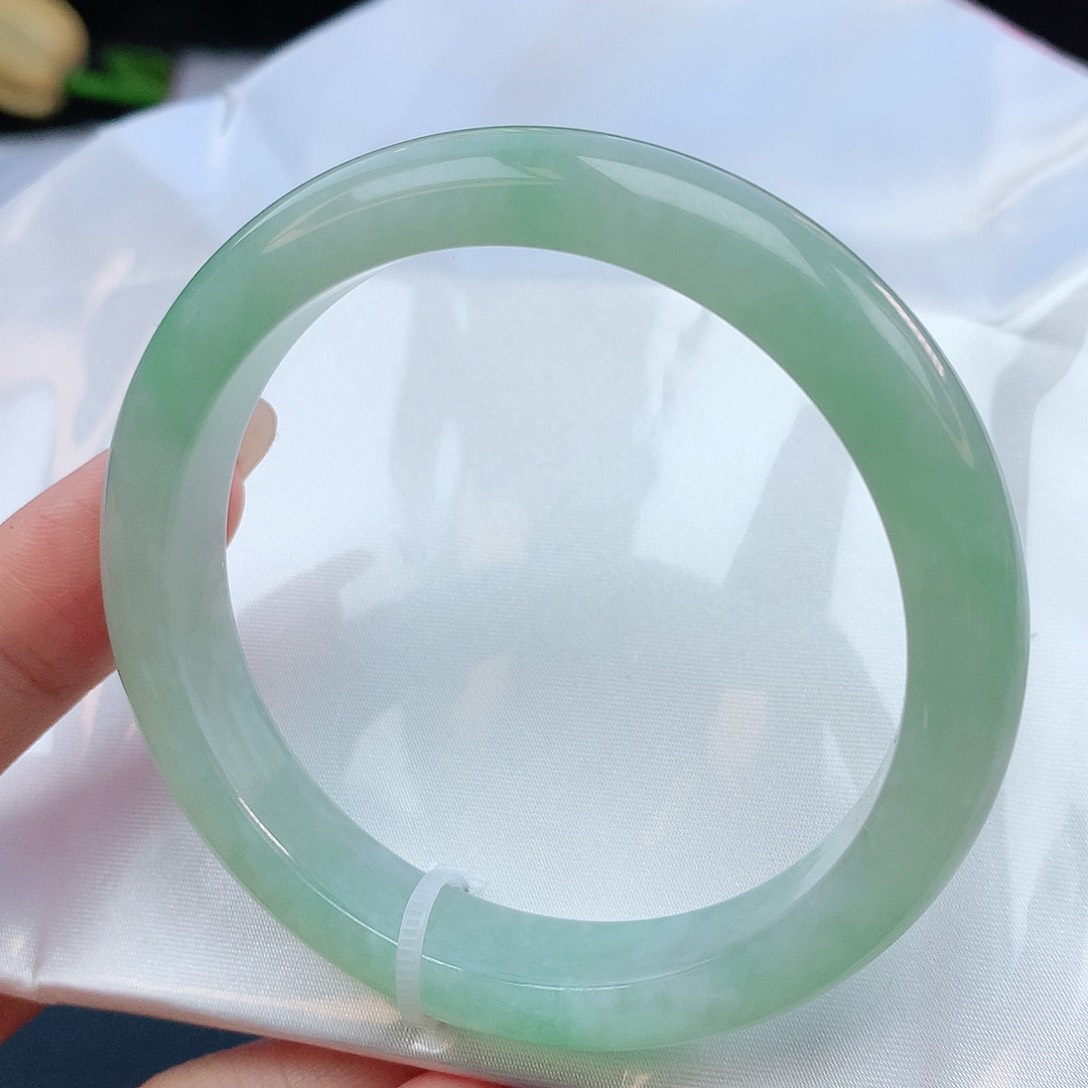 翡翠手镯未镶嵌57圈口880940
