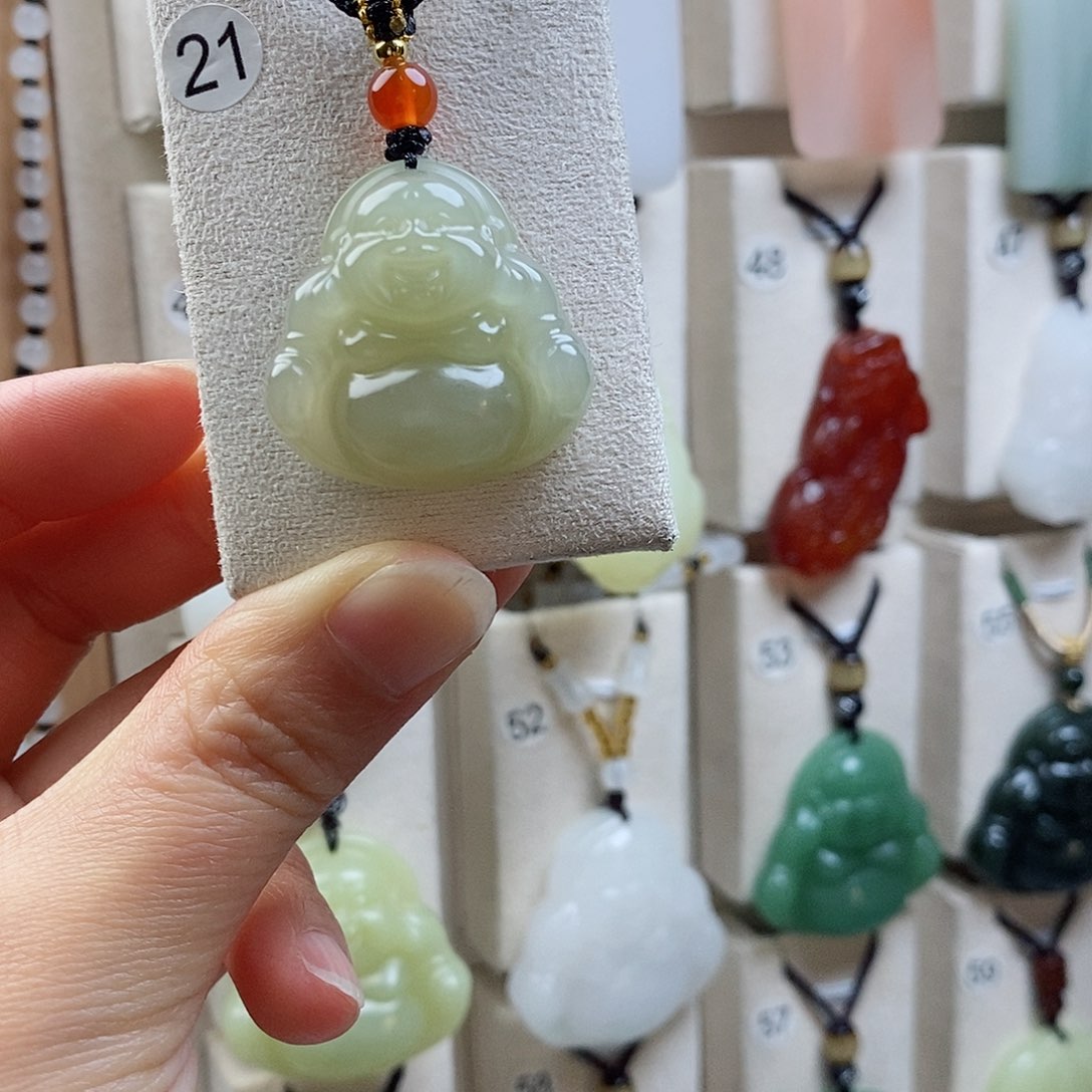 颈饰未镶嵌和田玉