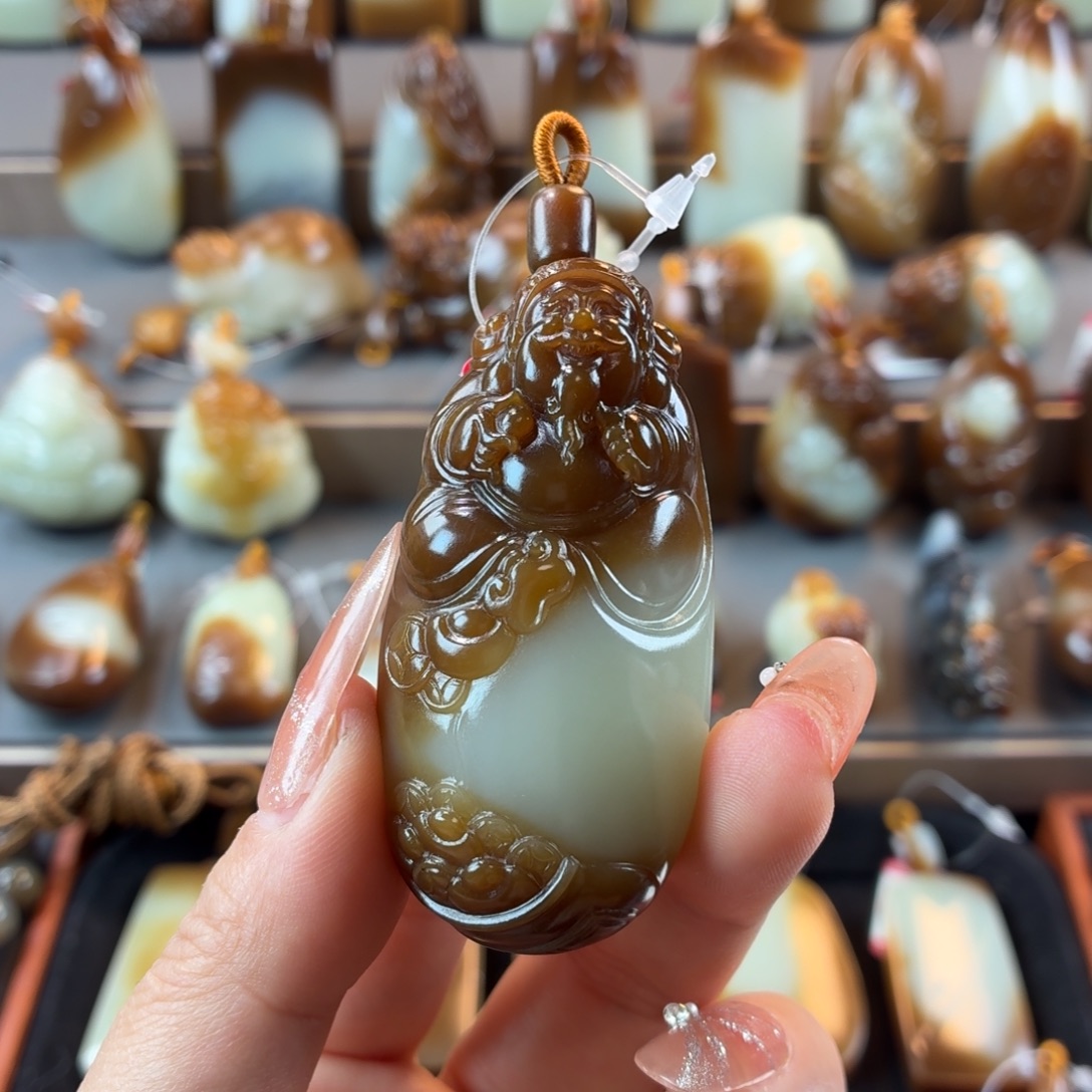 安***ヾ和田玉未镶嵌颈饰