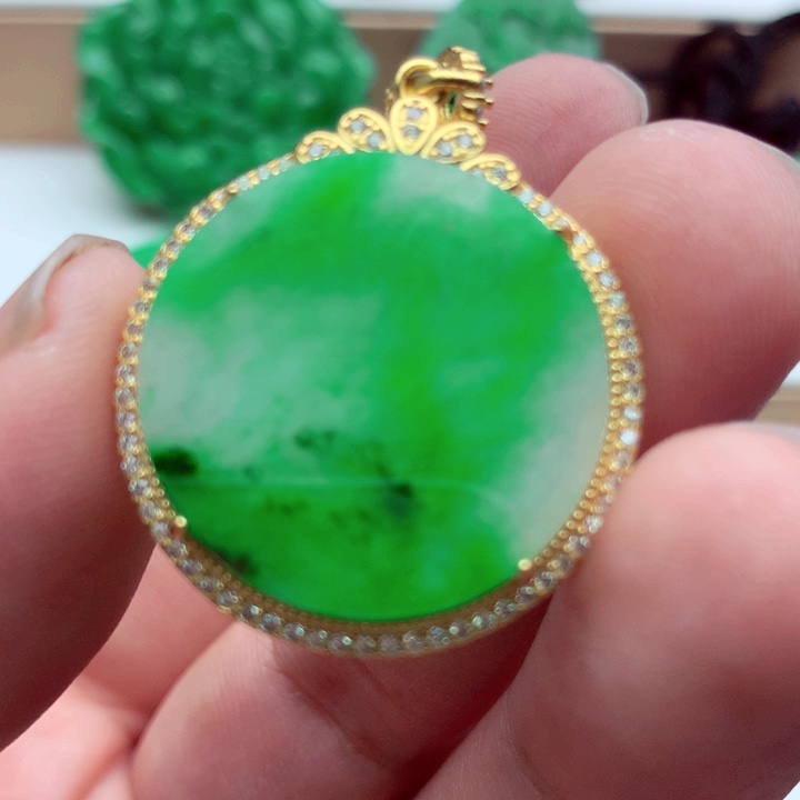 翡翠未镶嵌吊坠(不含链)