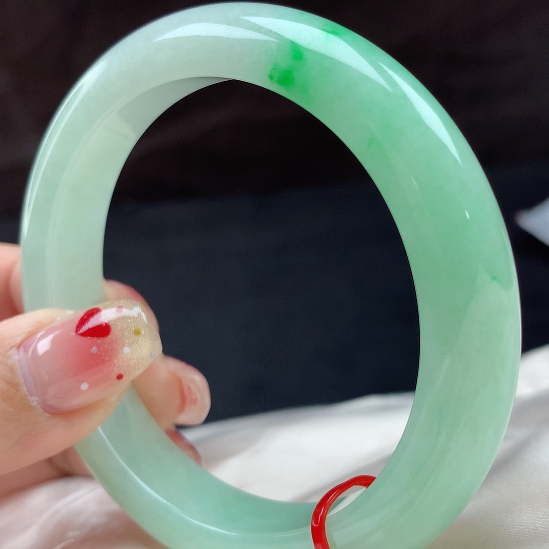 翡翠手镯未镶嵌96406，