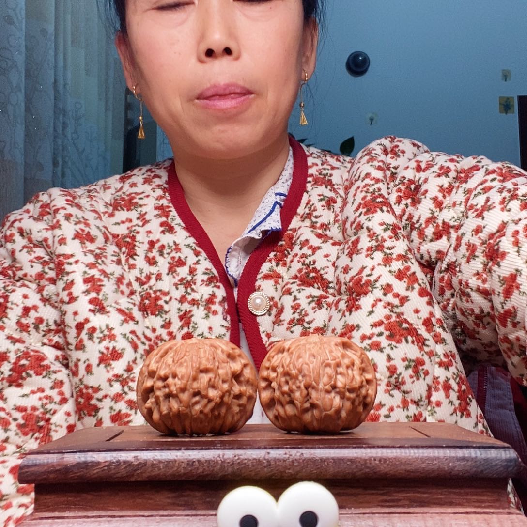 文玩核桃吊坠磨盘