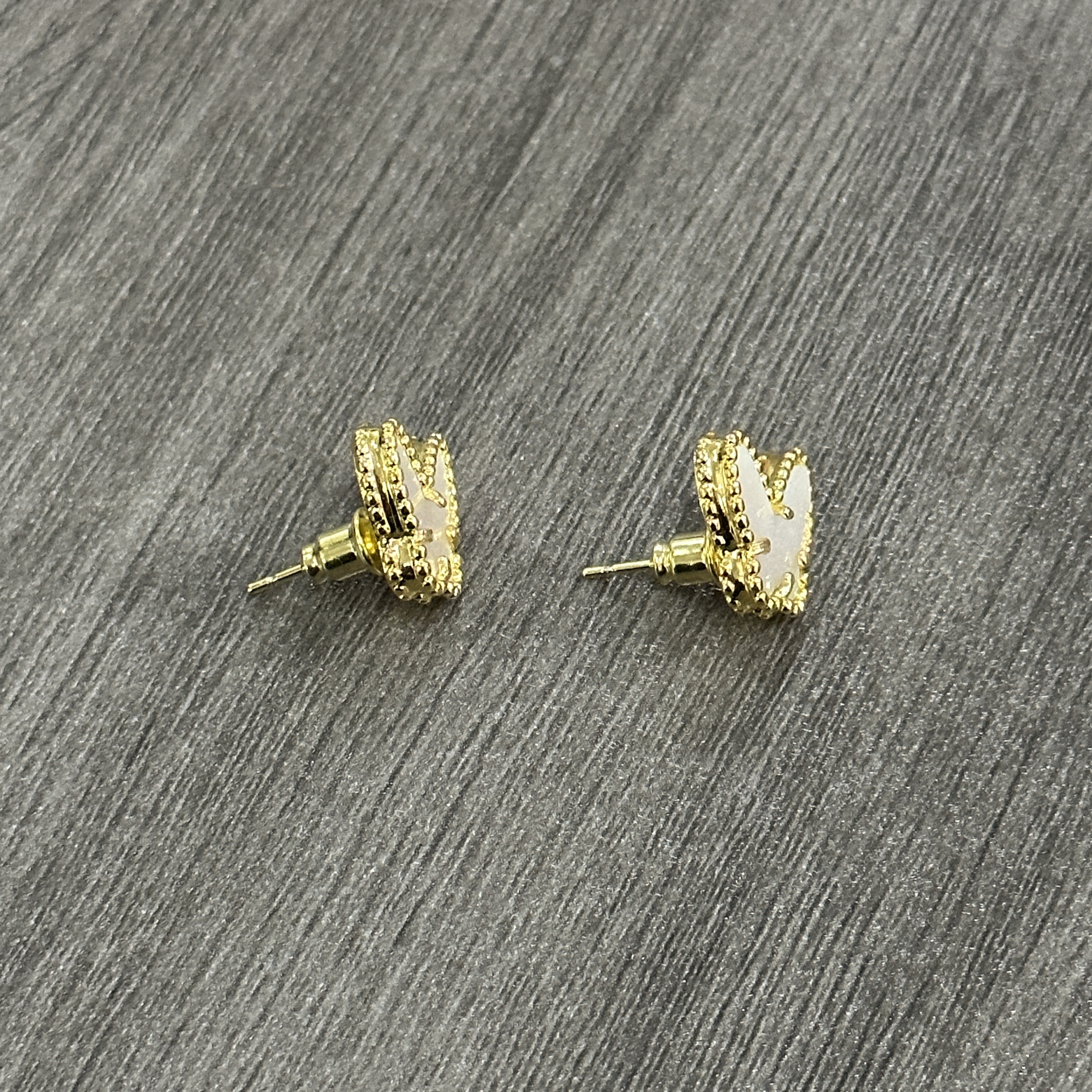 欧货DP高品精致蝴蝶耳钉-5888