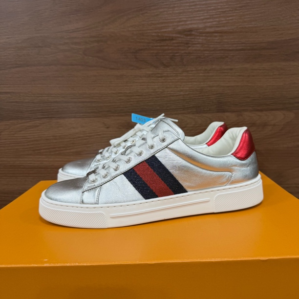 99新 GUCCI/古驰 38码 古驰板鞋