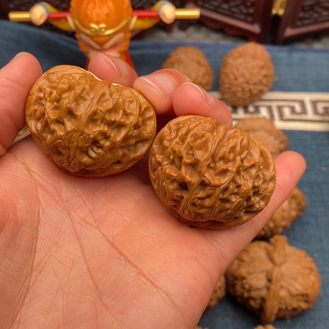 文玩核桃把件39桃心宫灯福利