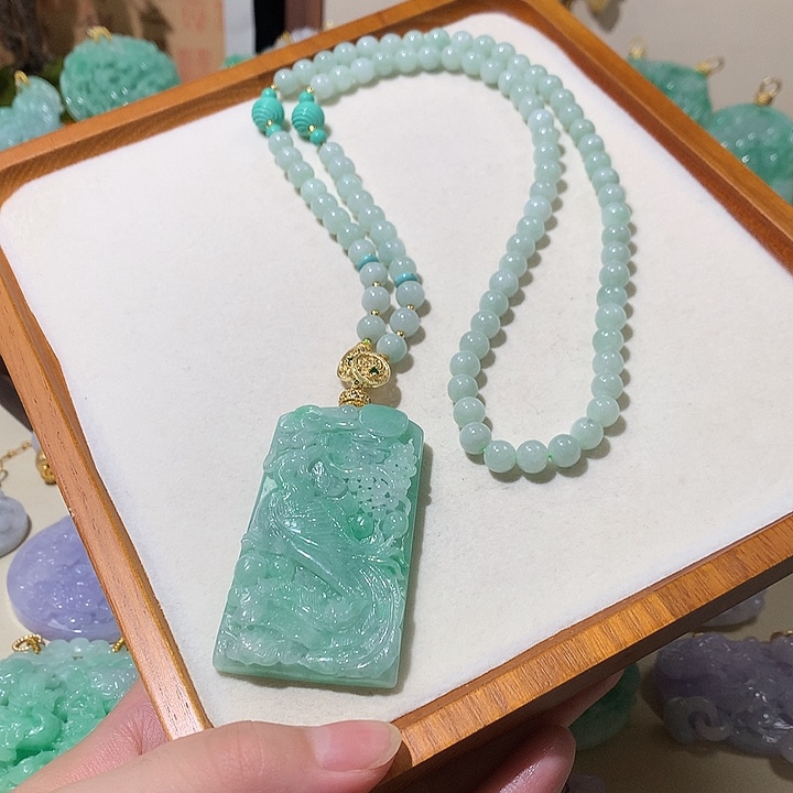 翡翠未镶嵌颈饰翡翠吊坠