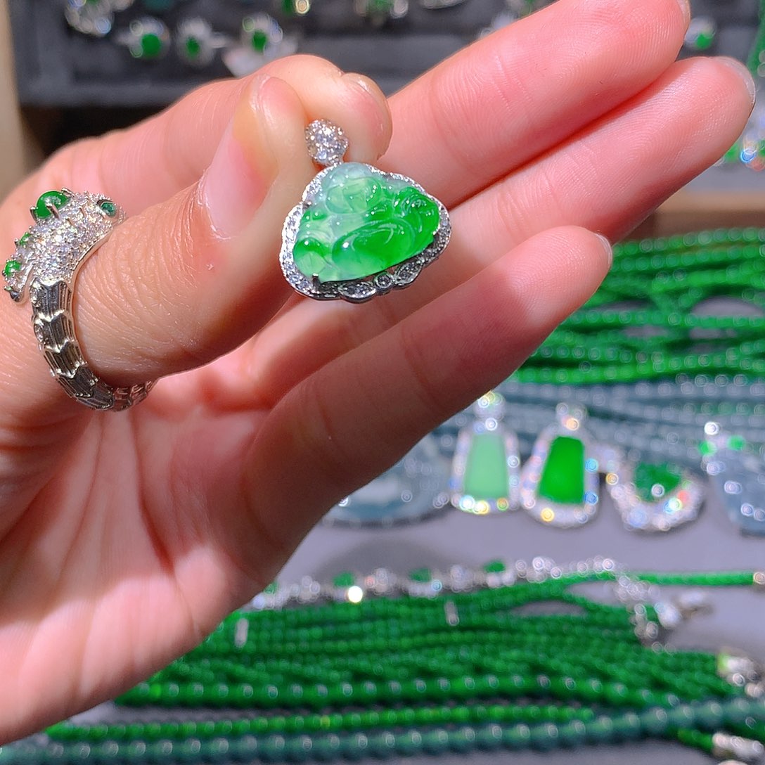 翡翠戒指未镶嵌天然翡翠