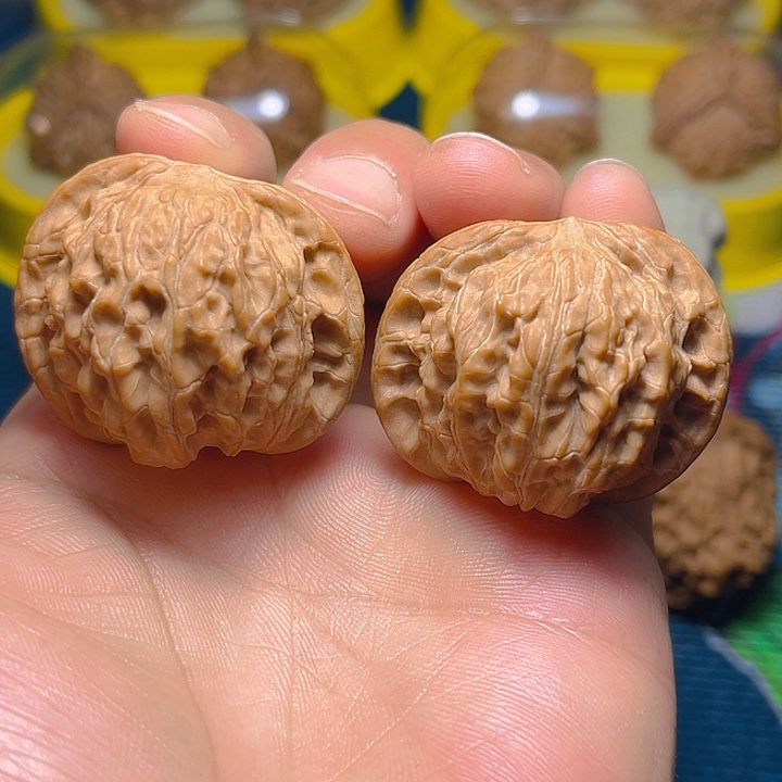 文玩核桃吊坠磨盘