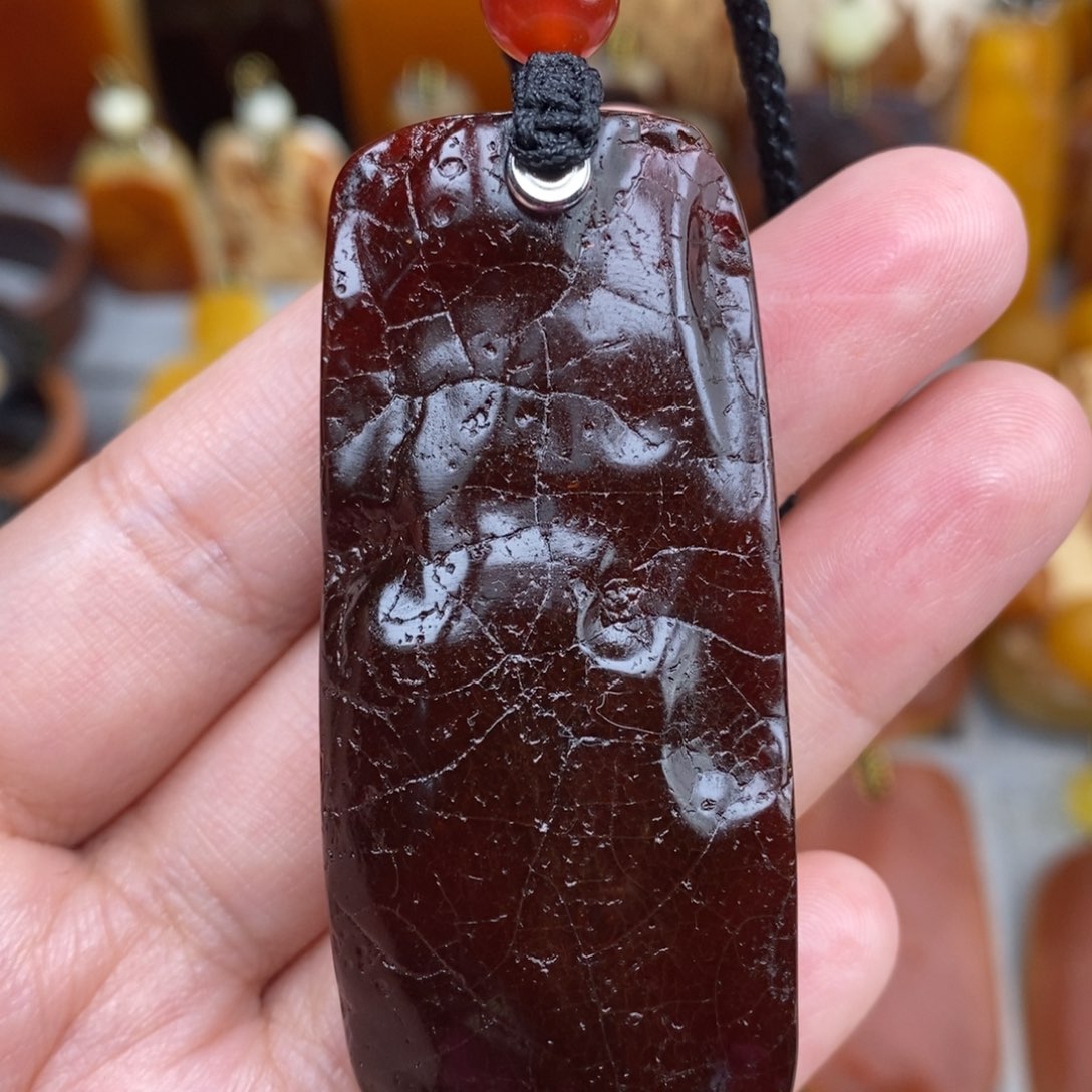 未镶嵌吊坠(赠链)琥珀