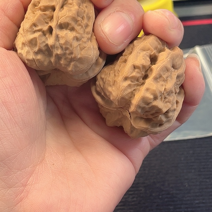 文玩核桃吊坠蛙蛙