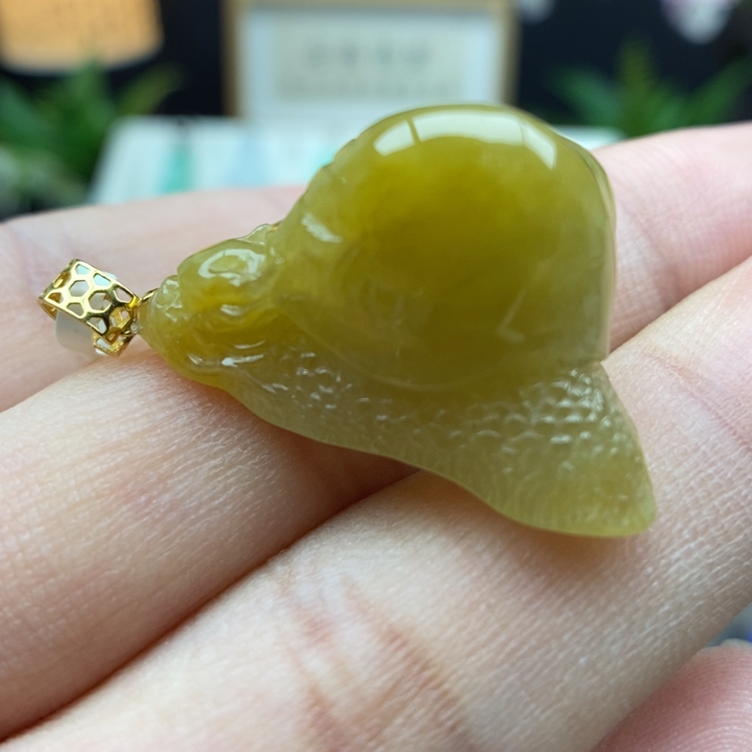翡翠18K金镶嵌颈饰吊坠41