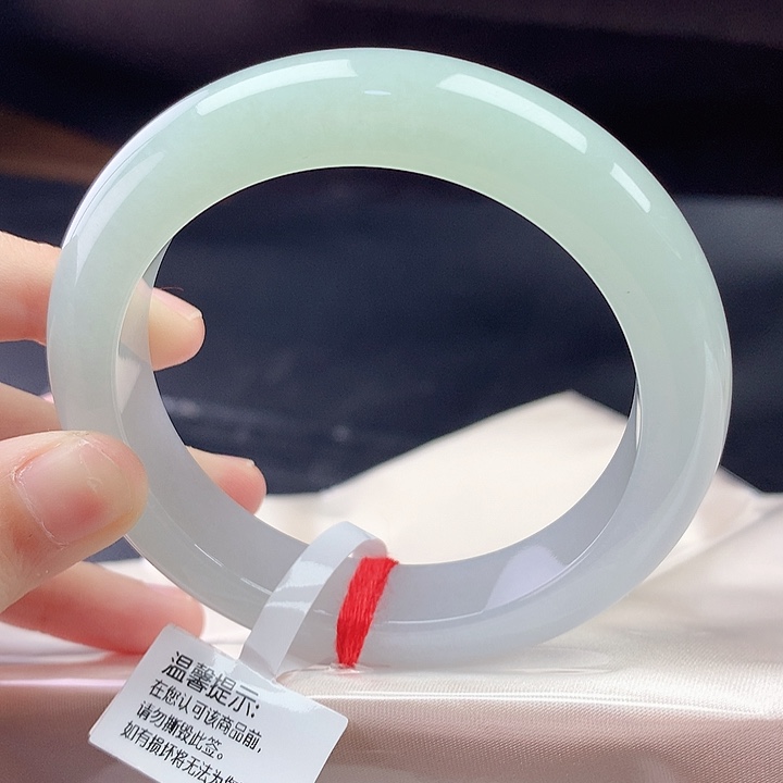 翡翠未镶嵌手镯55圈
