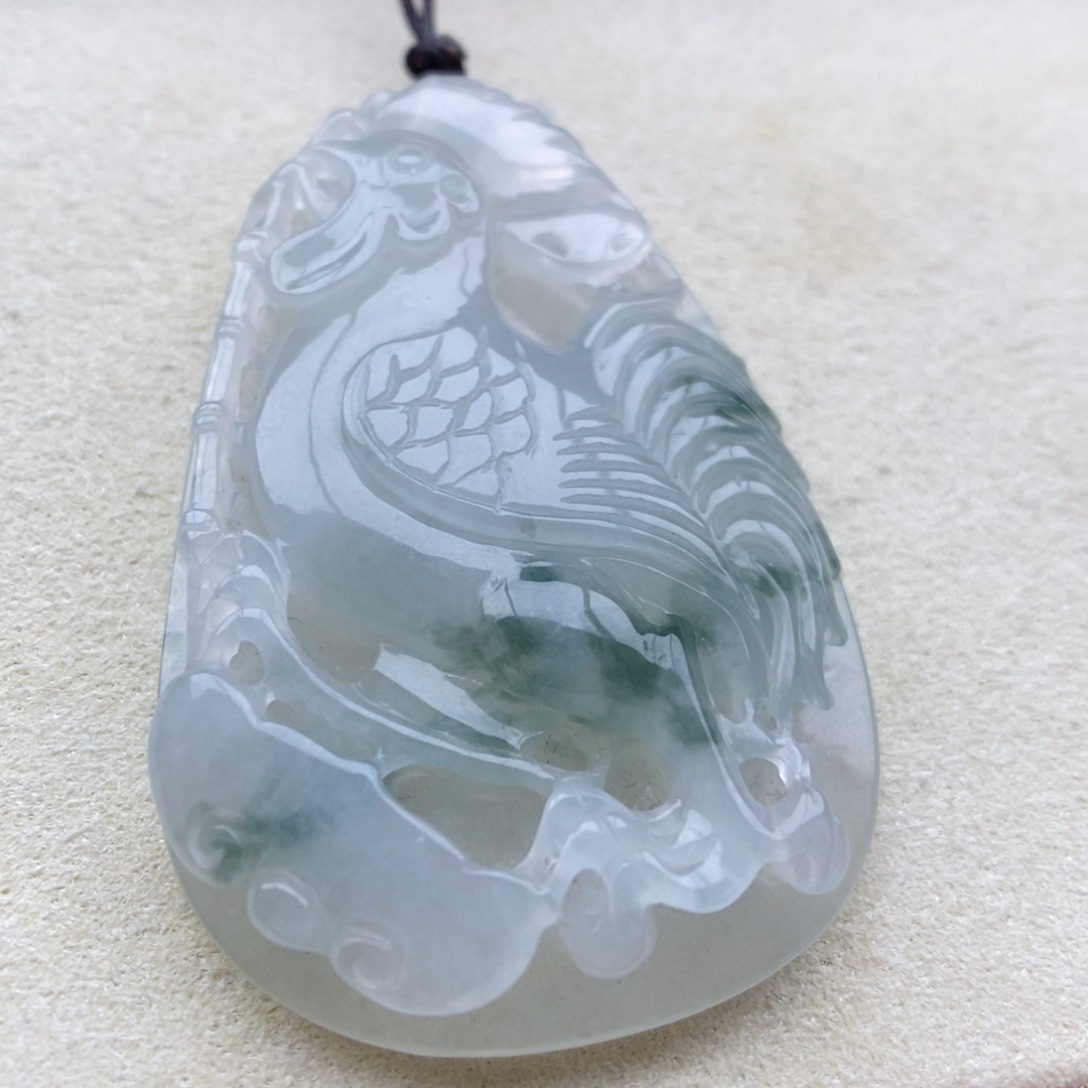 翡翠未镶嵌颈饰吊坠