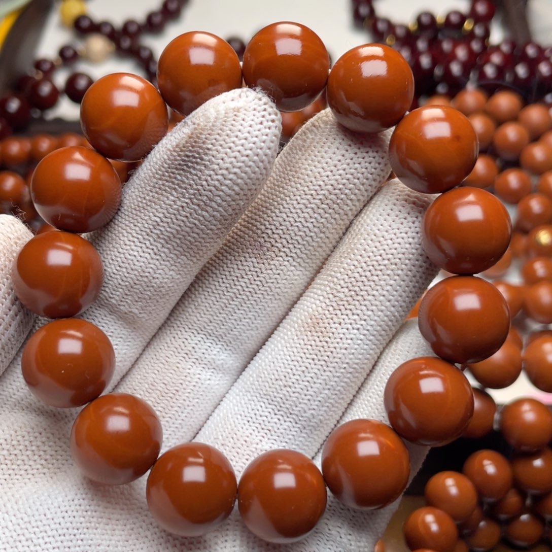 橄榄核吊坠1.5 圆孔10超小孔微花鸡血油核