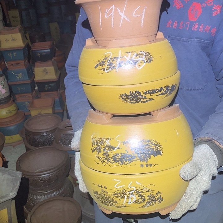 紫砂花盆紫砂花盆和