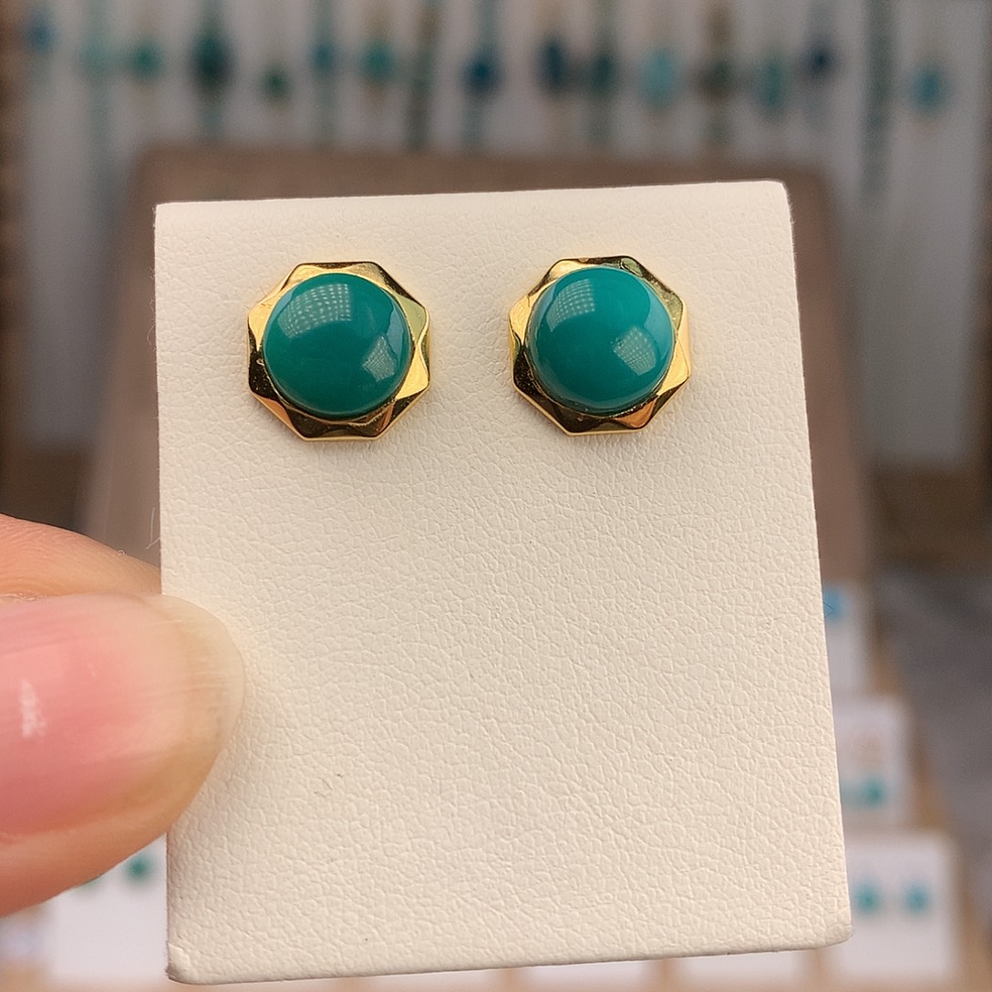 绿松石未镶嵌耳饰