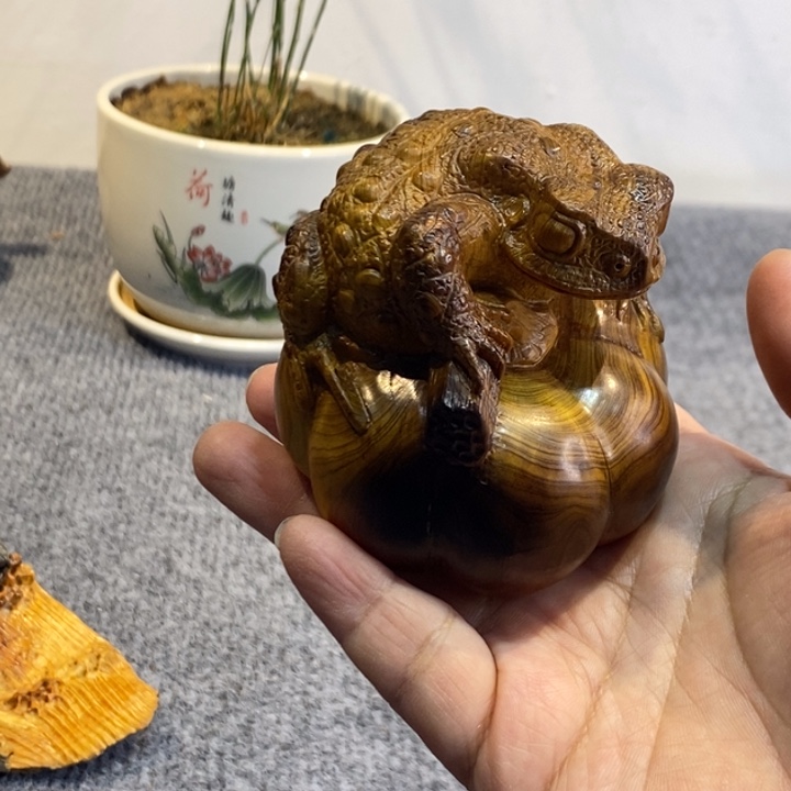 柏木下***站工艺品摆件