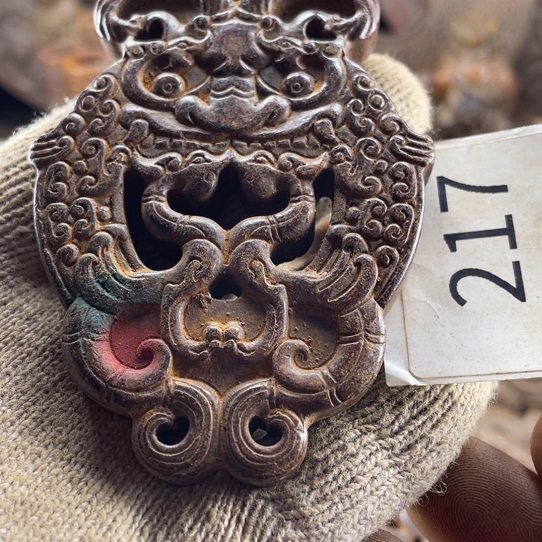 和田玉（糖玉）未镶嵌挂件