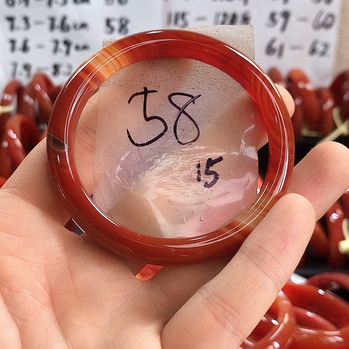 手镯玛瑙/玉髓未镶嵌