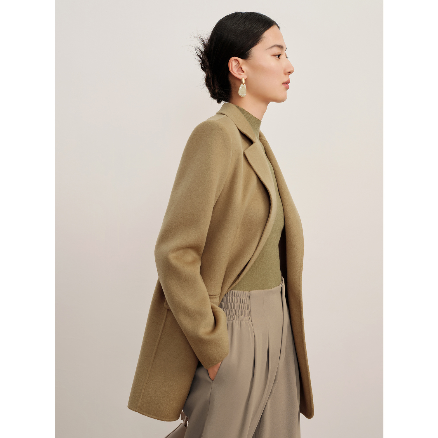 【安雅专属】玖姿安娜蔻JTDD72502一手长羊毛西装大衣女冬季