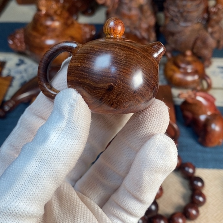 黄花梨/降香黄檀把件