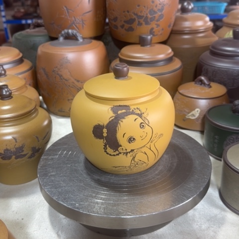 紫砂茶叶罐。：在。。。。。z