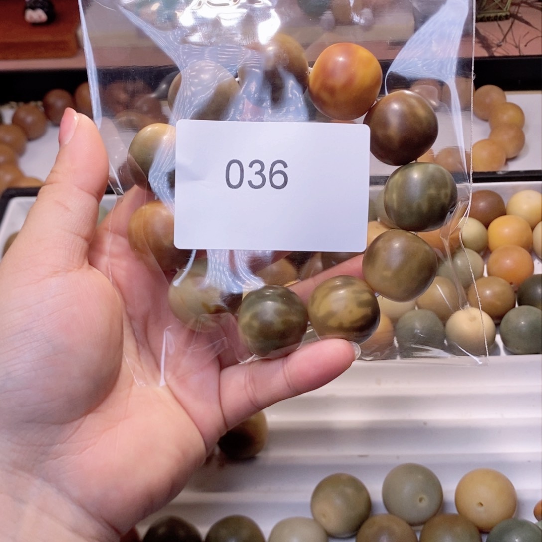 菩提根/象牙果吊坠亦**?