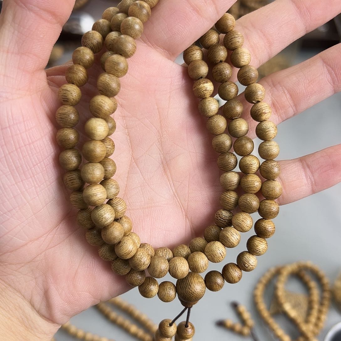 沉香沉香香囊海南黄油格0.7mm圆珠多圈福利款，多样性发一