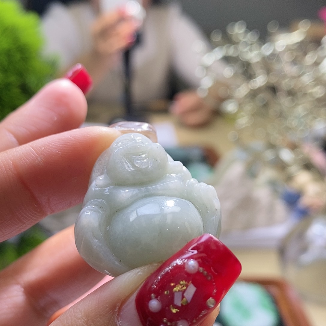 【闪购商品】翡翠颈饰未镶嵌佛