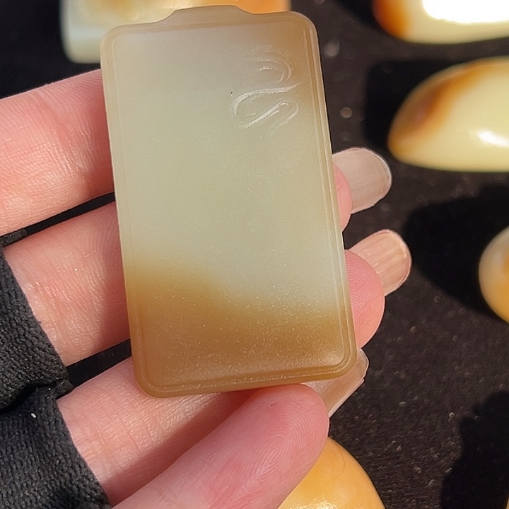 颈饰未镶嵌和田玉