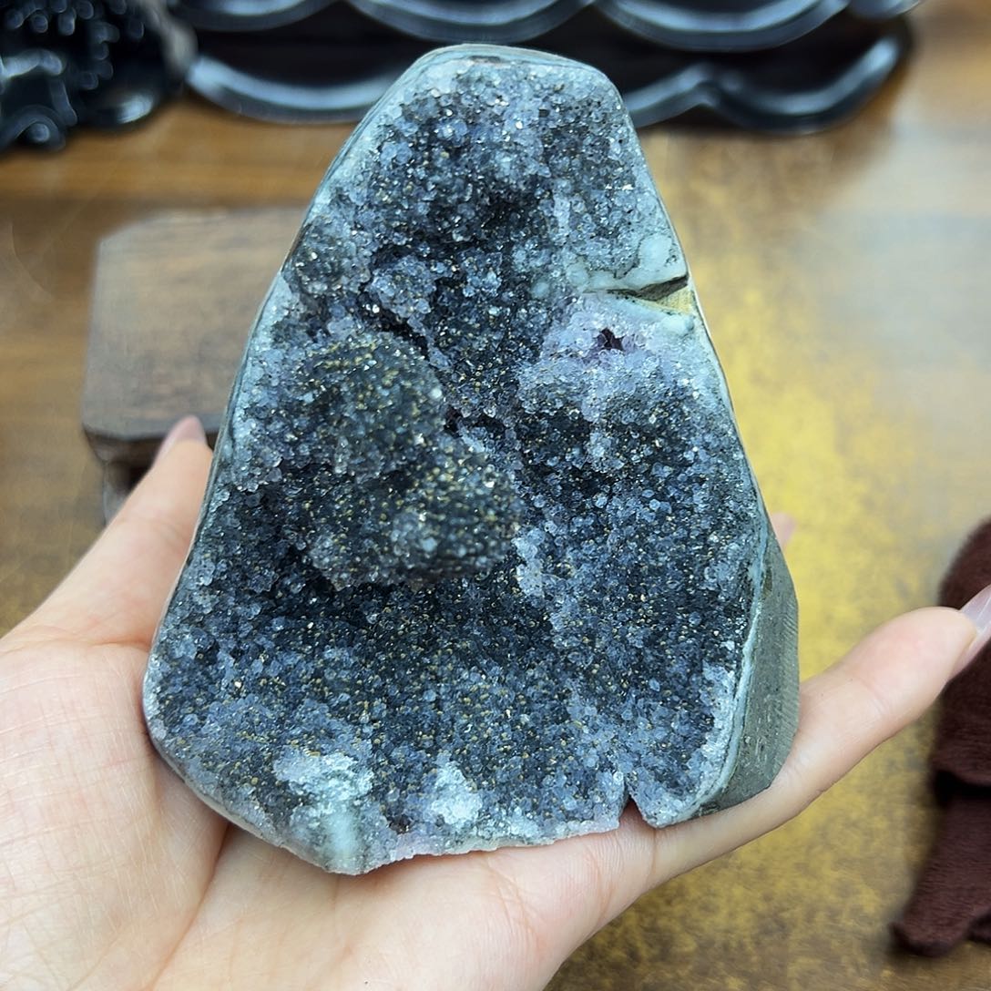 紫晶摆件未镶嵌天然晶体大型摆件未镶嵌