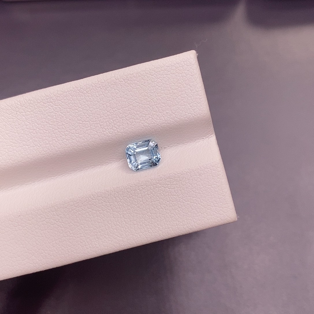 裸石海蓝宝石0.755克拉