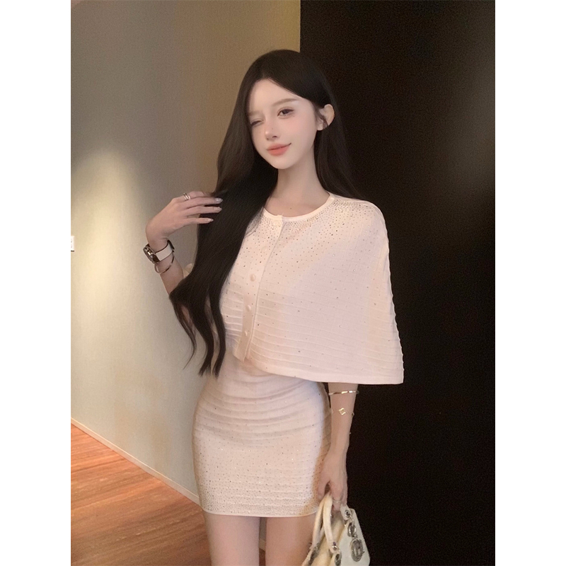法式气质名媛套装女秋季重工烫钻修身显瘦包臀背心短裙+斗篷外套