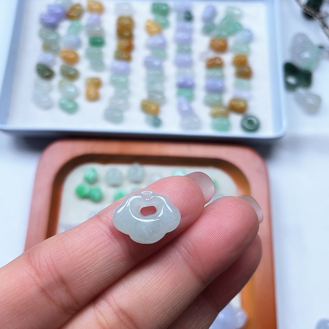 颈饰未镶嵌翡翠88888888