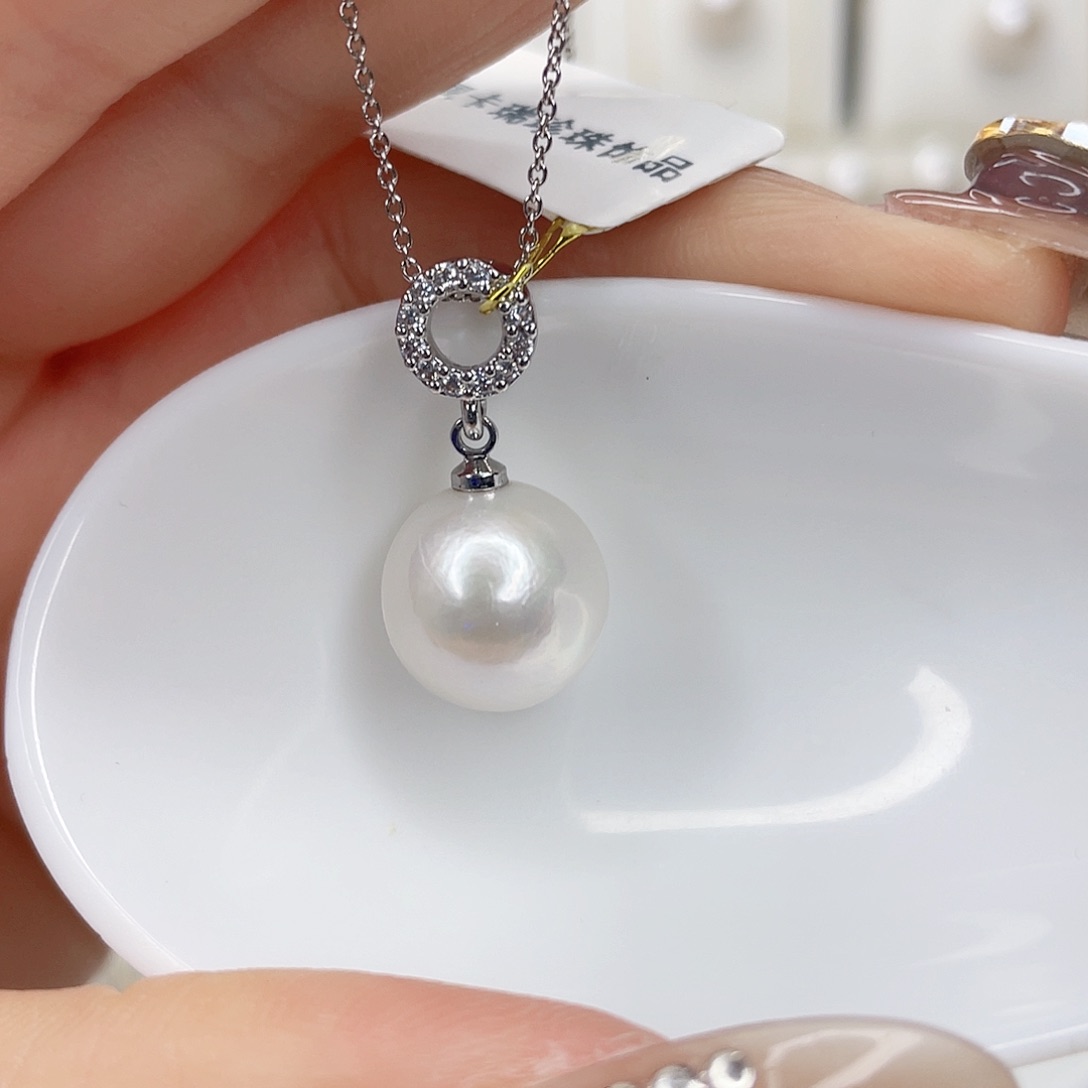 淡水珍珠吊坠(赠链)未镶嵌