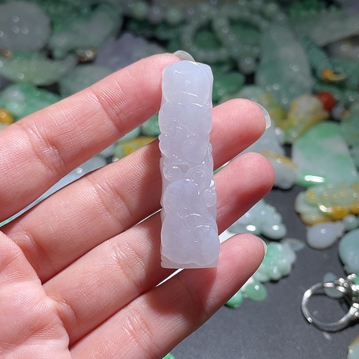 颈饰未镶嵌翡翠天