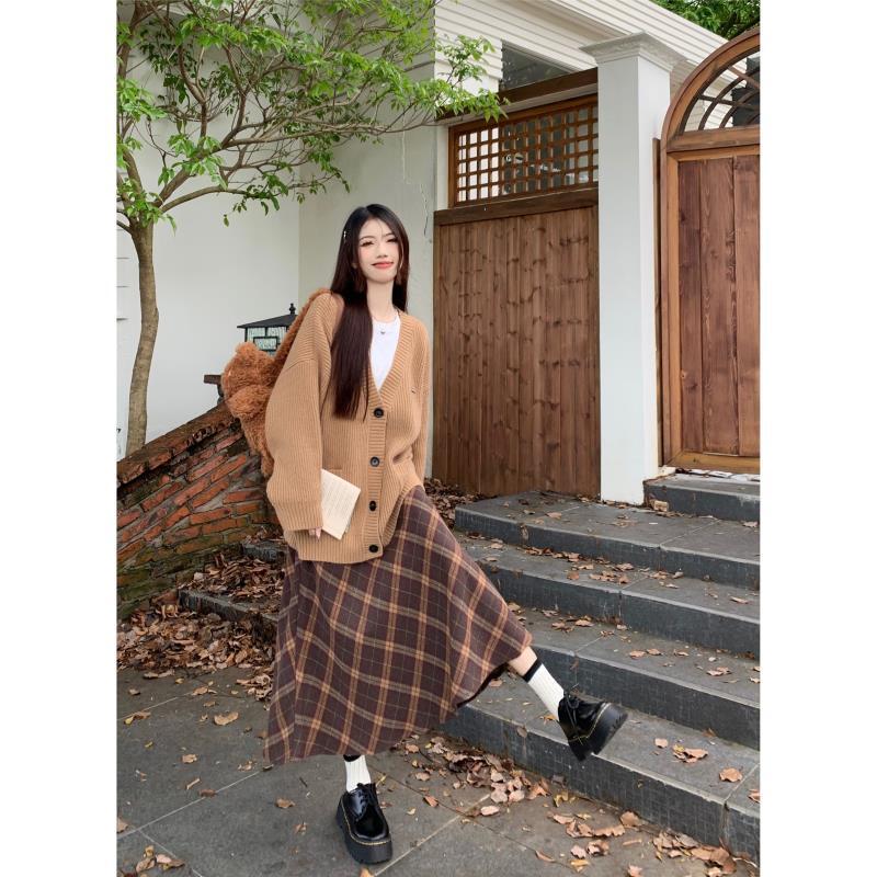 美拉德慵懒风长袖针织毛衣外套格纹半身裙女秋季2025新款时尚套装