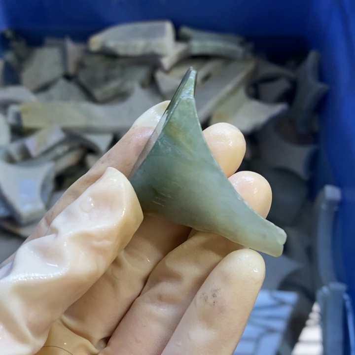 翡翠裸石翡翠边角料