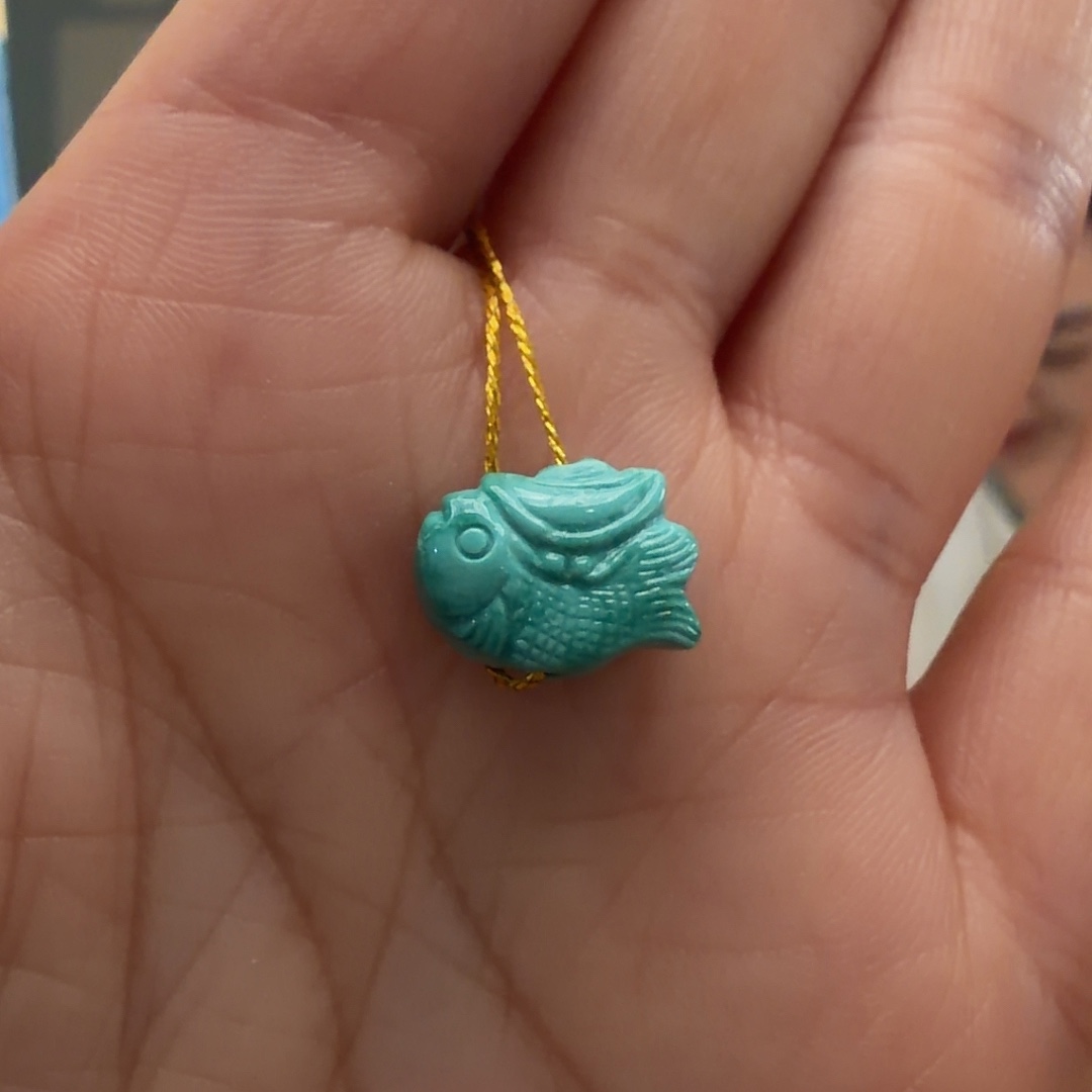 绿松石未镶嵌颈饰