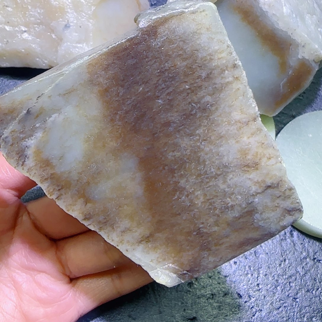 和田玉未镶嵌珠宝半成品