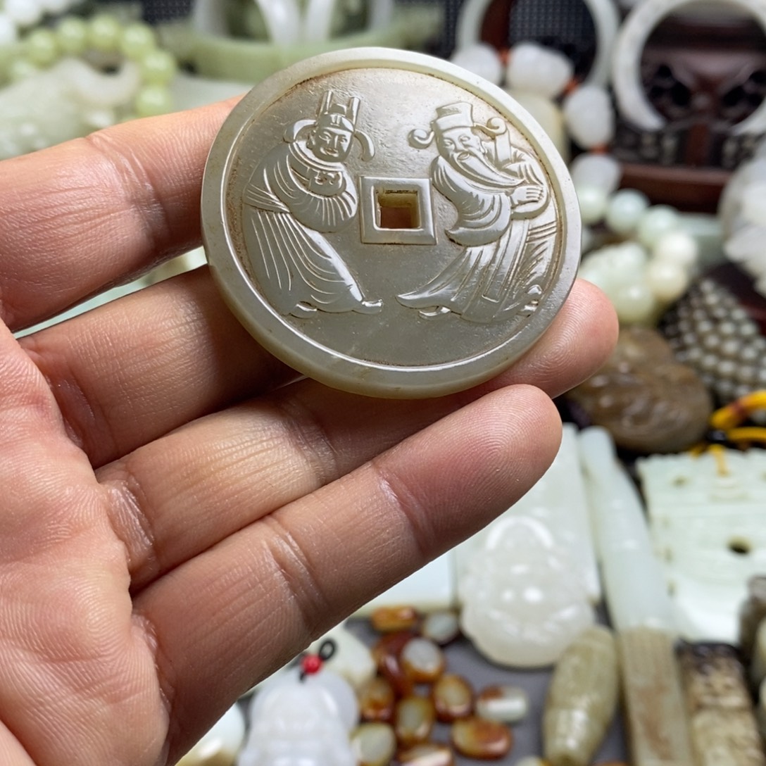 和田玉（糖玉）未镶嵌颈饰