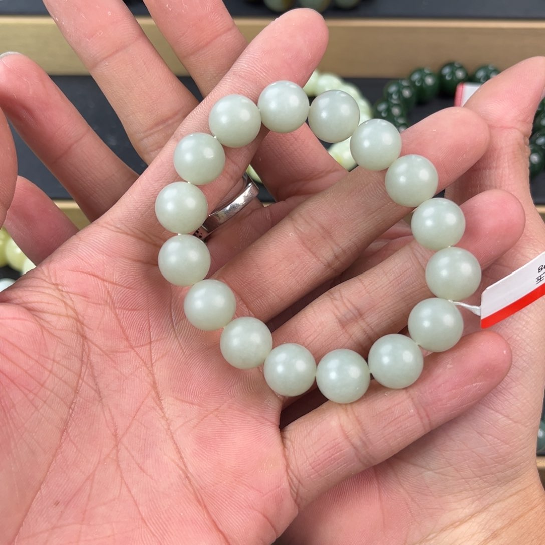和田玉手链未镶嵌纯天然新疆和田玉且末料12mm