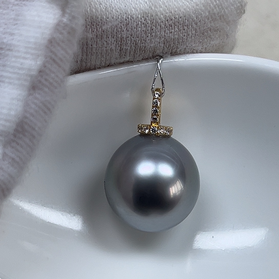 18K金镶嵌海水珍珠颈饰13.8mm