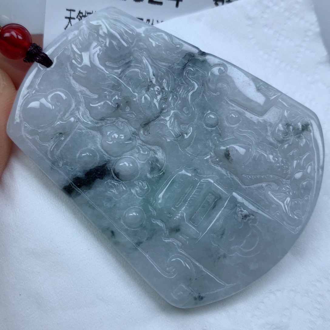 翡翠颈饰未镶嵌吊坠