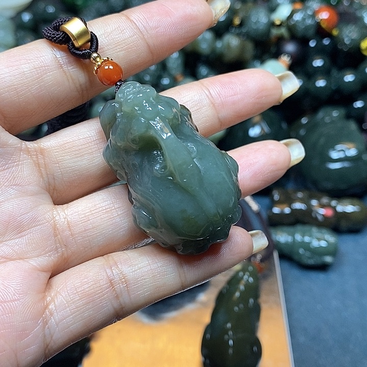 和田玉挂件未镶嵌自*