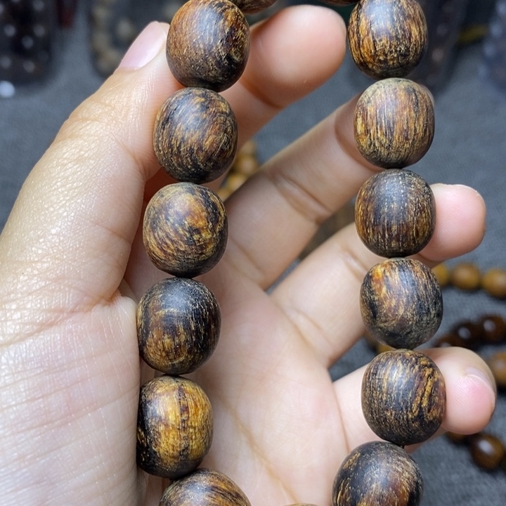 贡木手串印贡1513枣珠