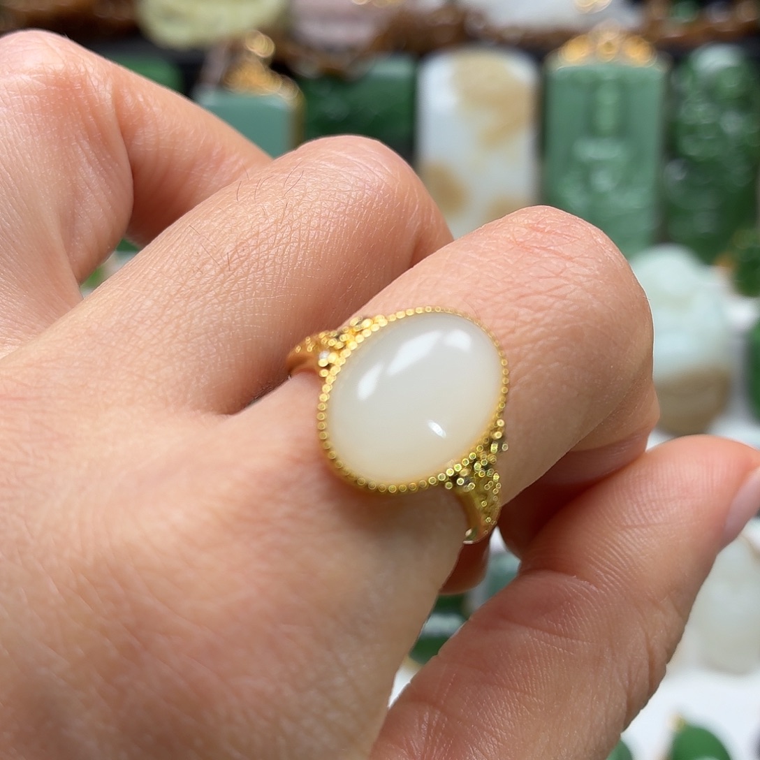 和田玉银S925镶嵌颈饰大漏