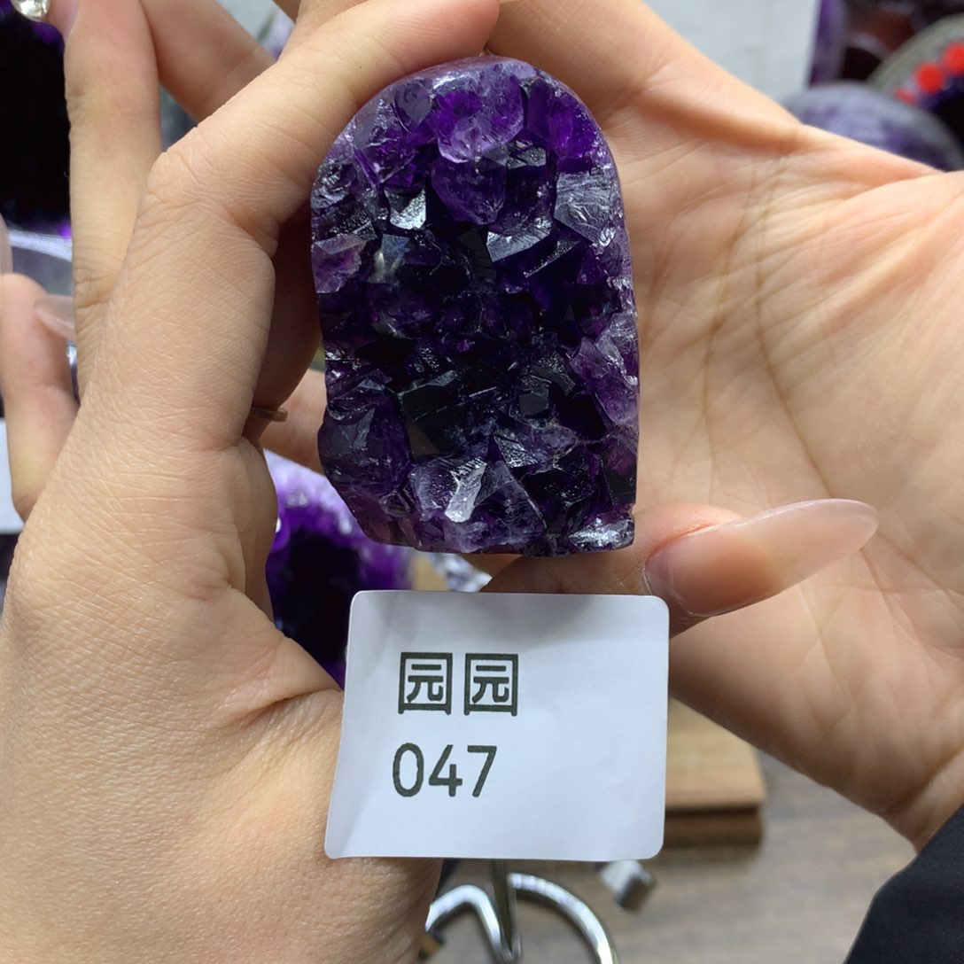 紫晶大型摆件（非配饰）未镶嵌